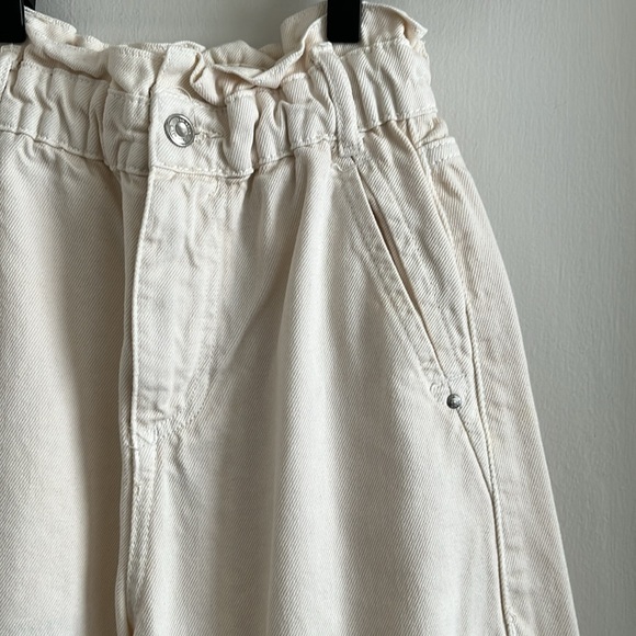 Zara Size 0 Baggy Paperbag Jeans in Ecru / Cream Elastic Waist Denim - Picture 4 of 16